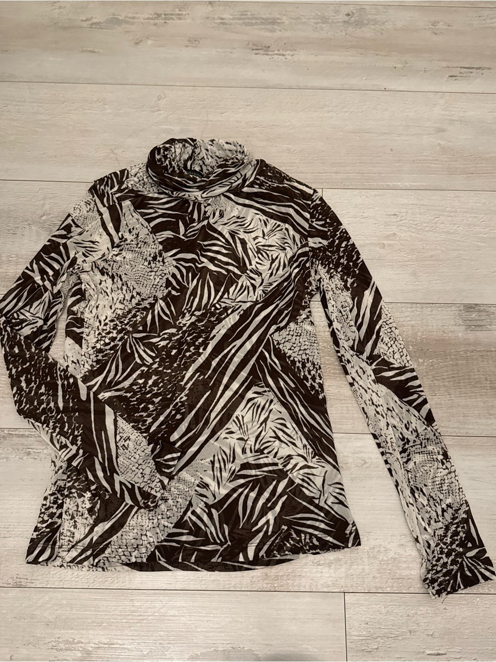 Madison Black & White Patterned Long Sleeve Turtleneck